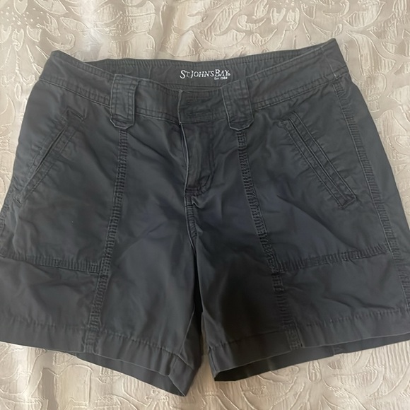 St. John Bay Women’s SZ 4P Gray 4 Pocket Cotton Shorts - Picture 12 of 12